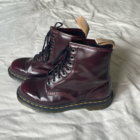 Dr. Martens 1460 Vegan Leather Lace Up Combat Boots Women's Size 8 Preowned - Picture 1 of 6